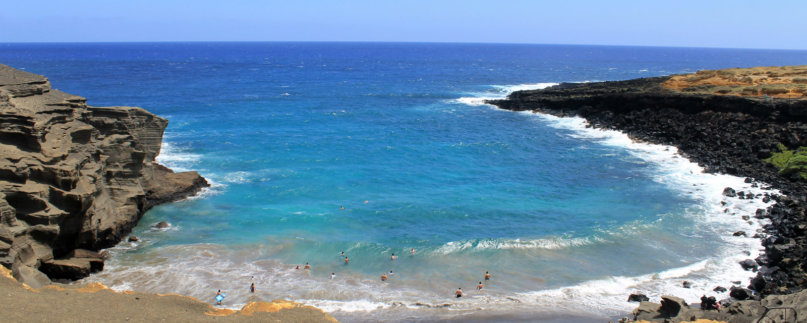 Banner photo showing a Hawaiian beach